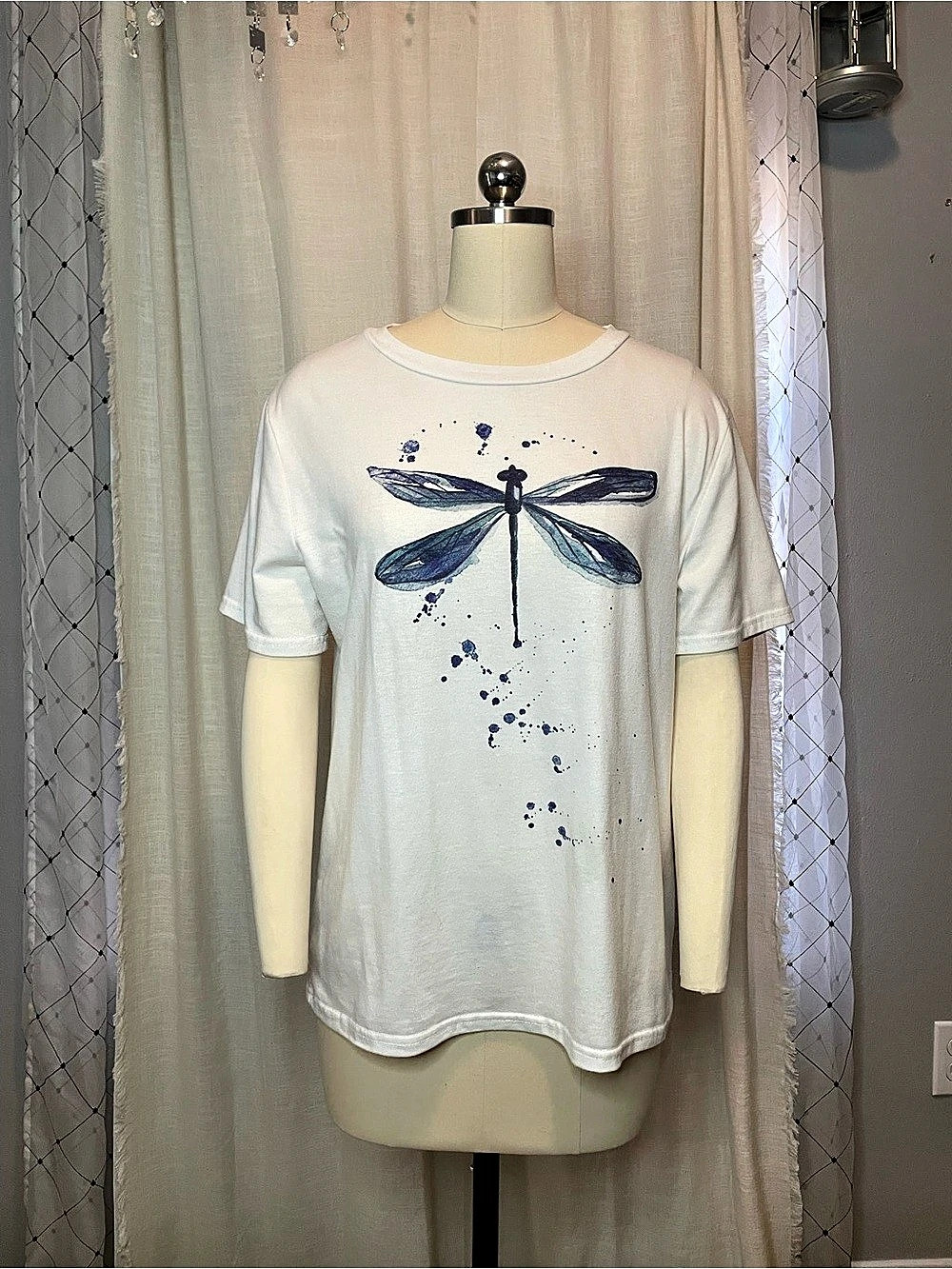 Misslook - Abstract Dragonfly Tee Size Large